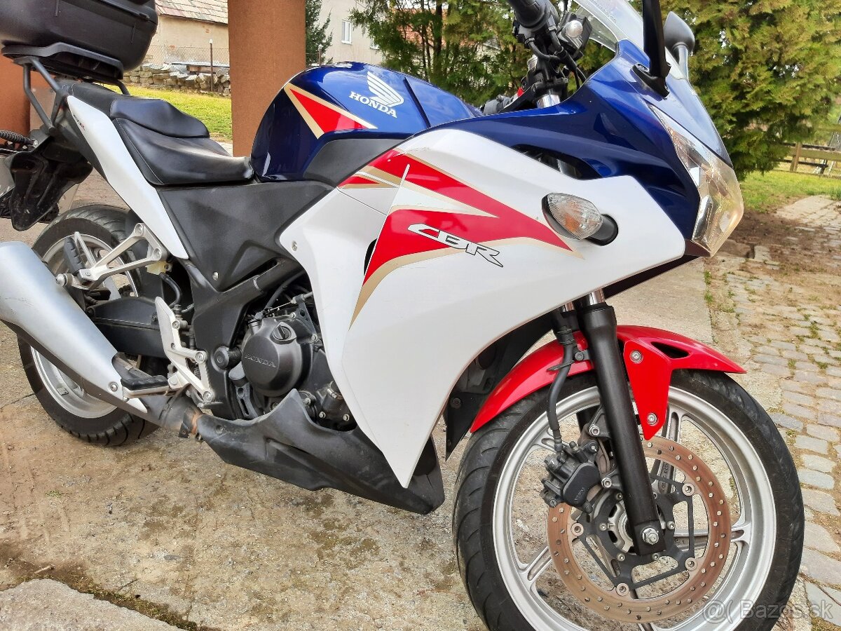 Honda CBR 250 R - 3