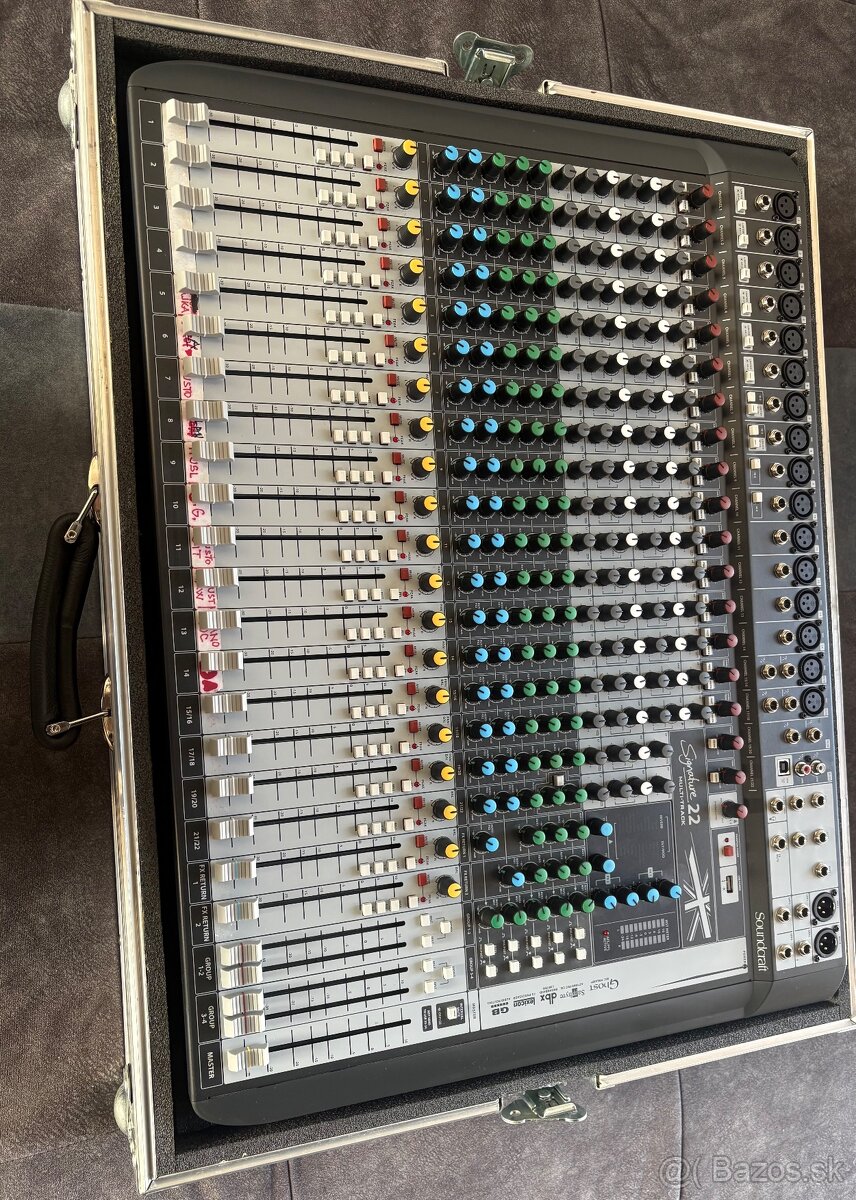Soundcraft Signature 22MTK Professional - 3