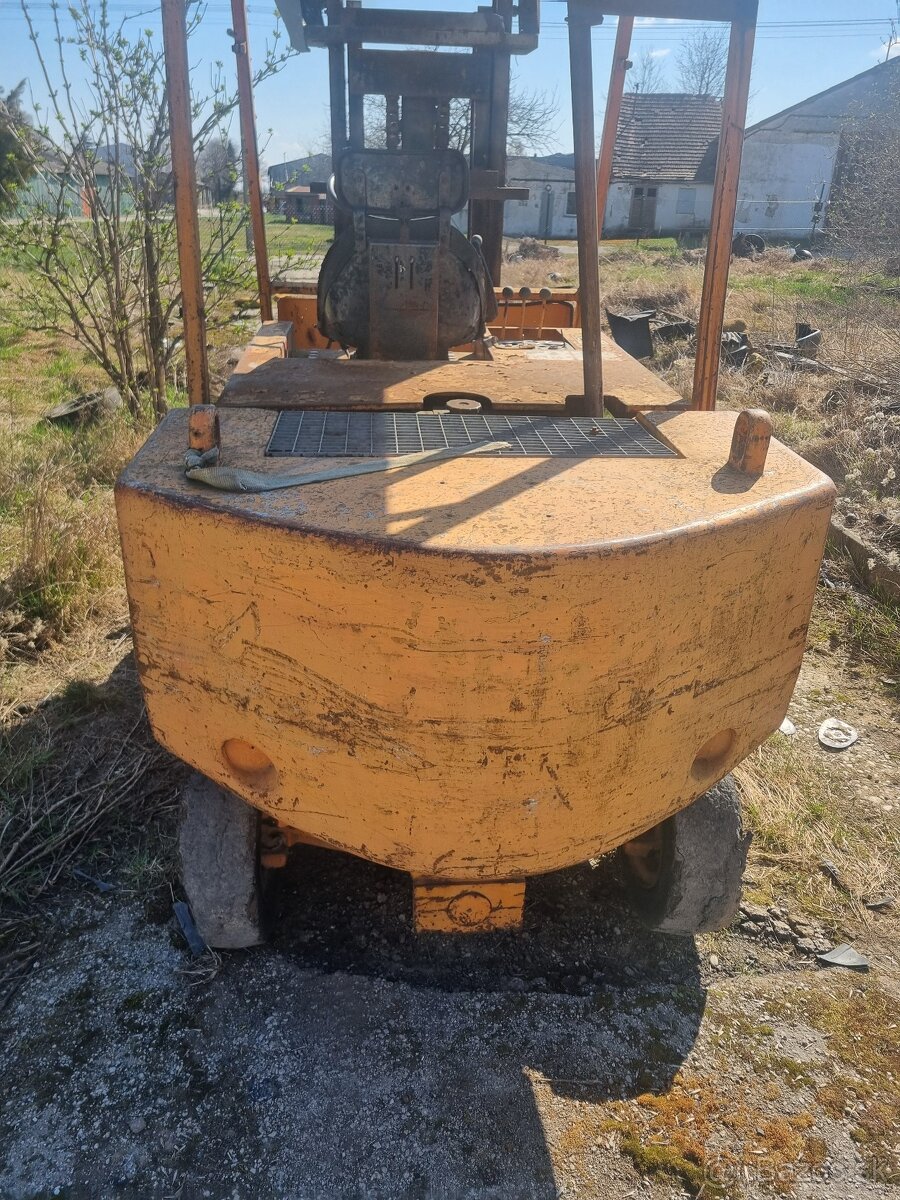 Vysokozdvižný vozík Yale - 3