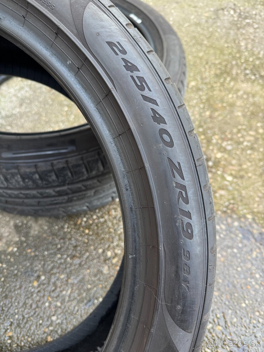 Pirelli P Zero 245/40 R19 letné pneumatiky - 3