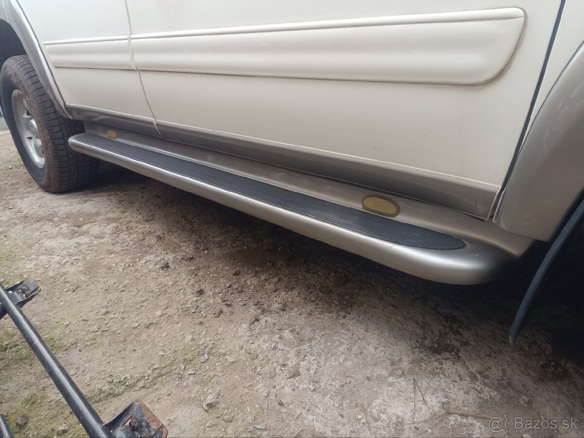 Bočné naslapy Toyota Sequoia 1.gen - 3