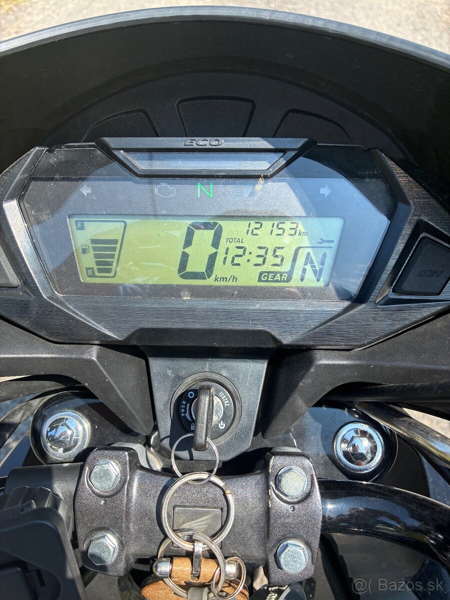 Honda CB125F - 3