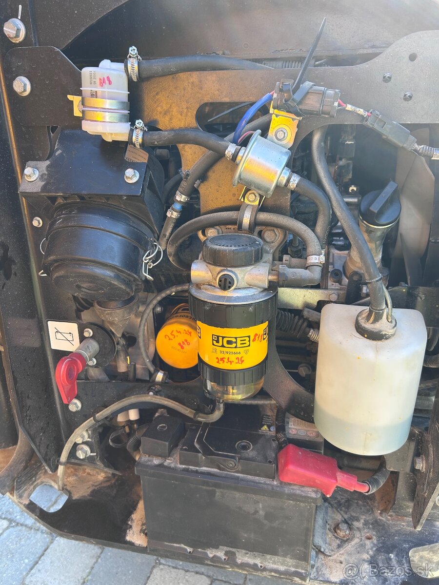 Minibager JCB 15c1 - 3