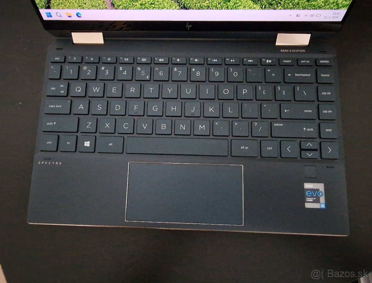 HP spectre x360 convertible oled dotykový - 3
