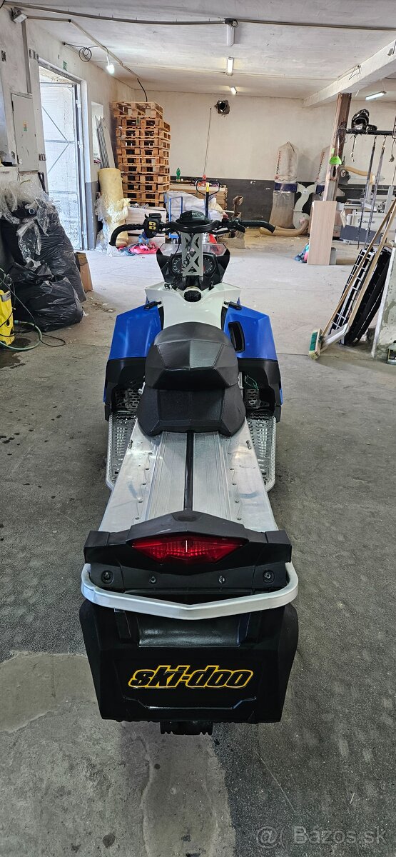 Ski- Doo 800R e-tec - 3