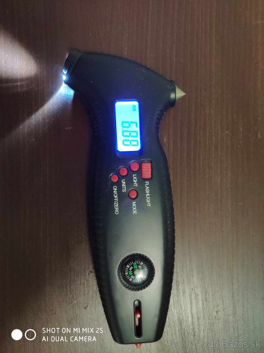 Predám digitálny merač hĺbky dezénu - 3