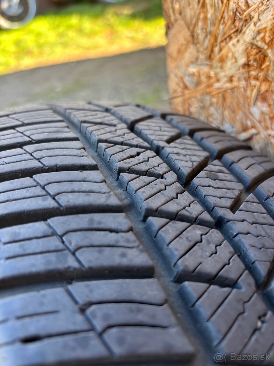 Predam zimne gumy 185/60 r15 - 3