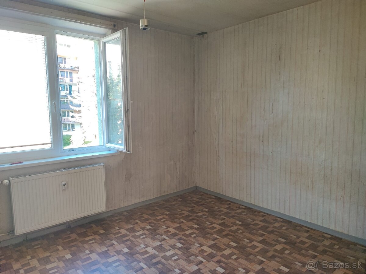 Predám 3 izbový byt v Trenčianskych Tepliciach. - 3