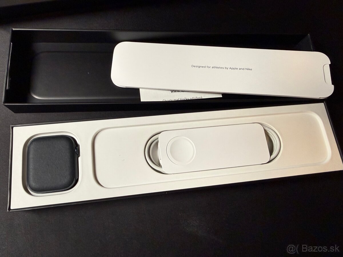 Apple Watch Series 7 45mm Midnight Nike+ - 3