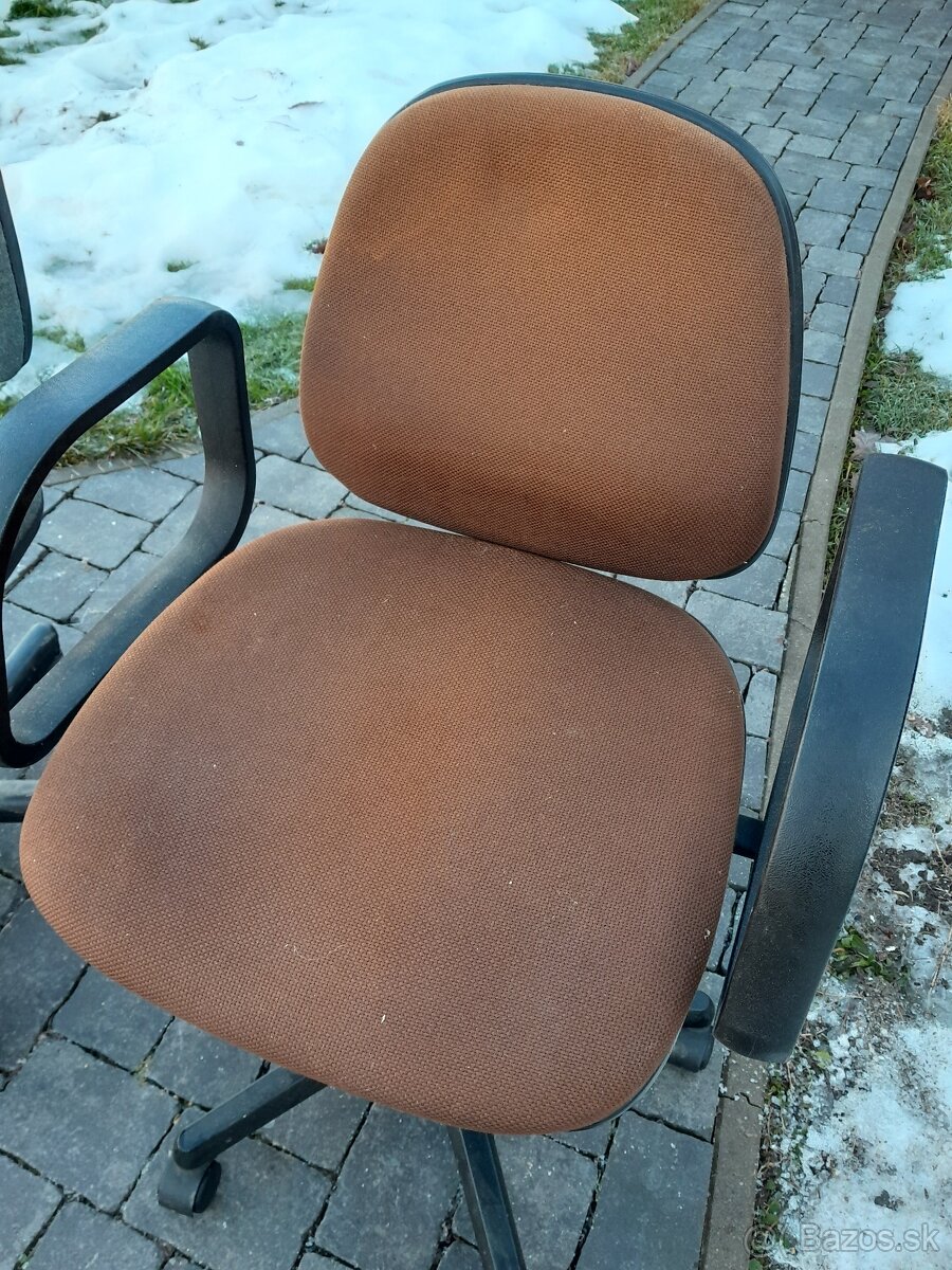 Predám kancelárske stoličky - 3