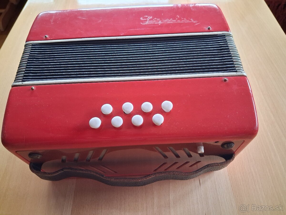 Heligonka populár - 3