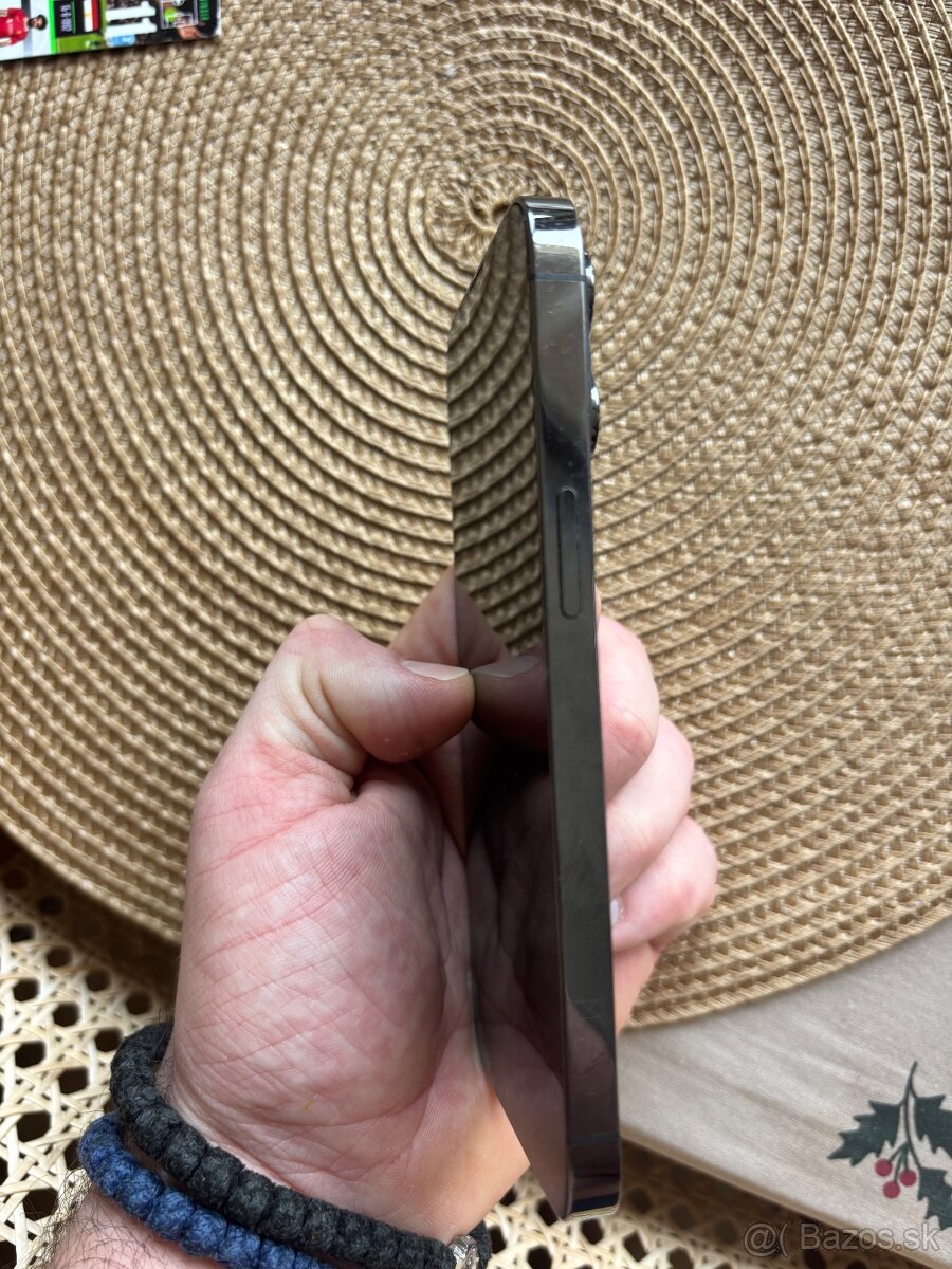 iPhone 13 Pro na náhradné diely - 3