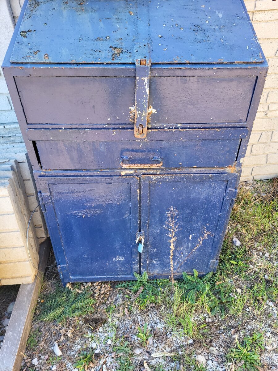 Predám skriňu na naradie - 3