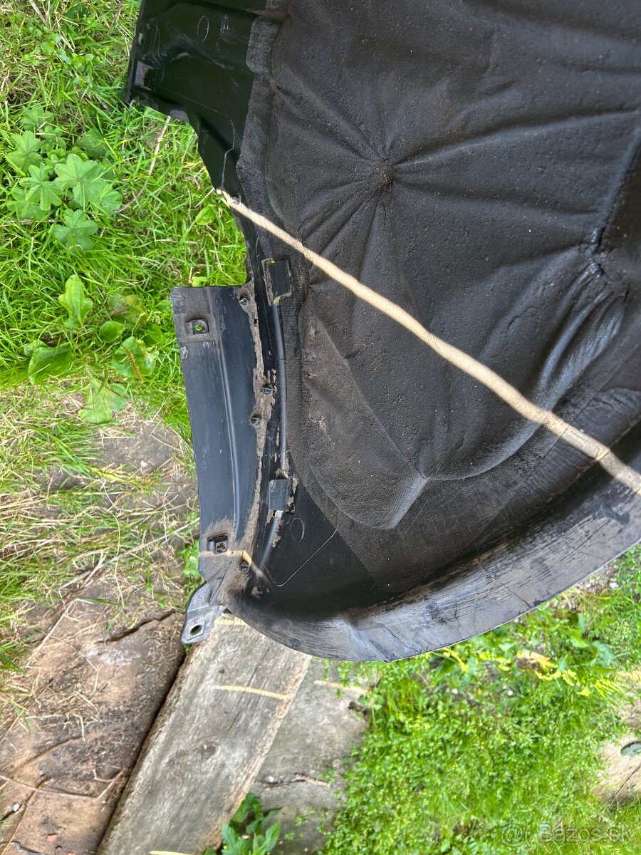 Spodný plast motora A6 c6 - 3