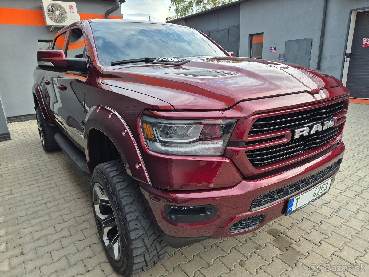 DODGE RAM 5,7 HEMI BLACK WIDOW 39 000km odpočet DPH