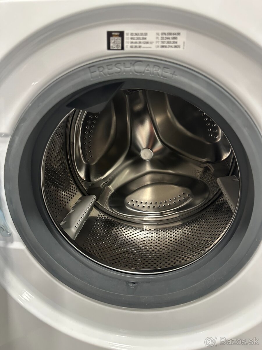 Skoro nová práčka Whirlpool / pozor potrebuje opravu - 3