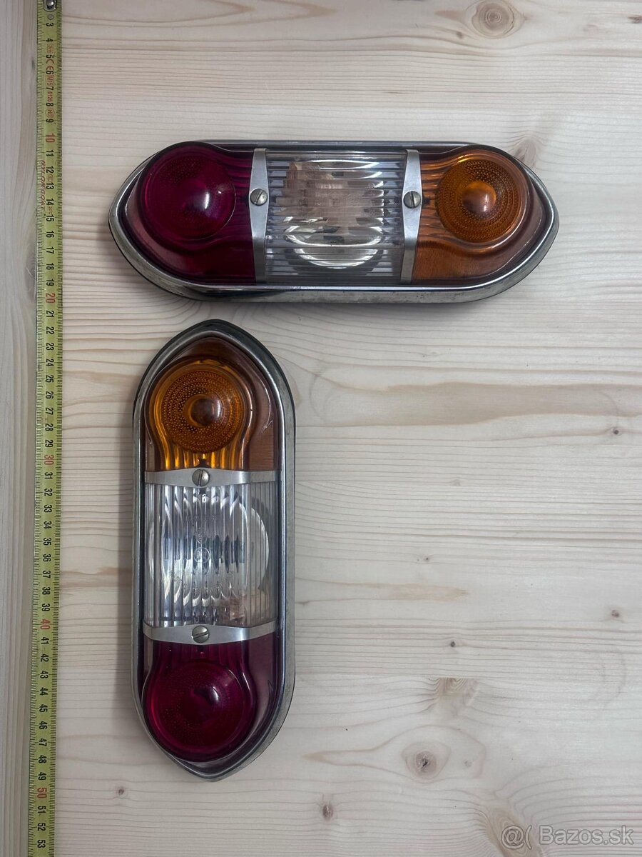 Zadné svetlá Škoda 1202 - 3