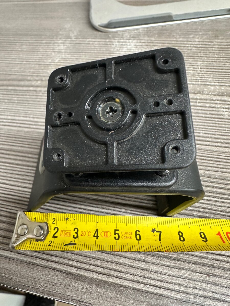 Predám brodit proclip konzola do vw passat b6 05-14 - 3