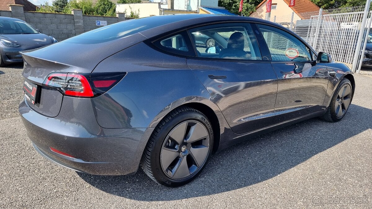 Tesla Model 3 Standard Range Plus RWD za 25.900,- EUR s DPH - 3