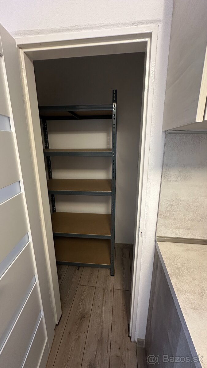 Veľký 3izbový byt v úplnom centre mesta - 3