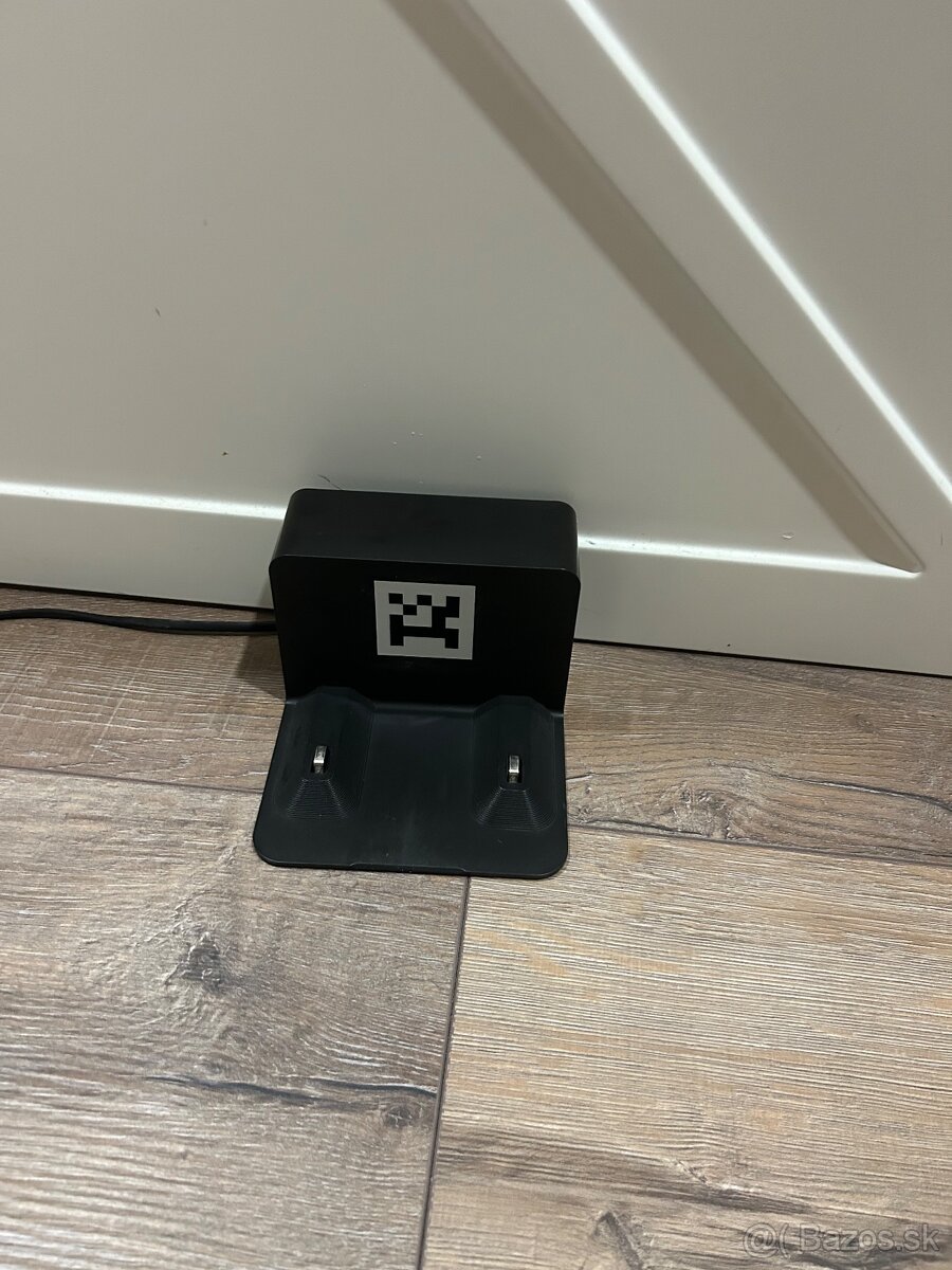 Predám iRobot Roomba j7 - 3