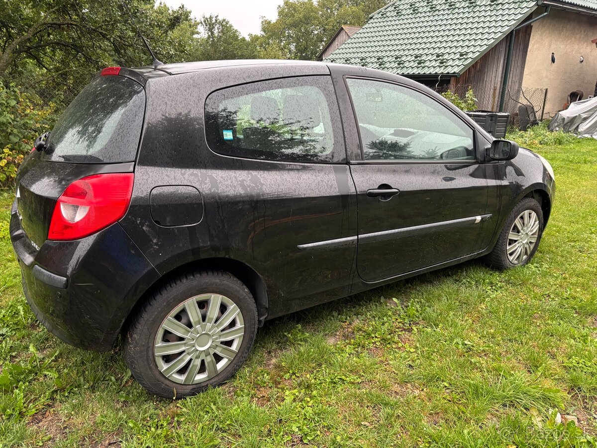Renault Clio MK3 1.5DCi - 3