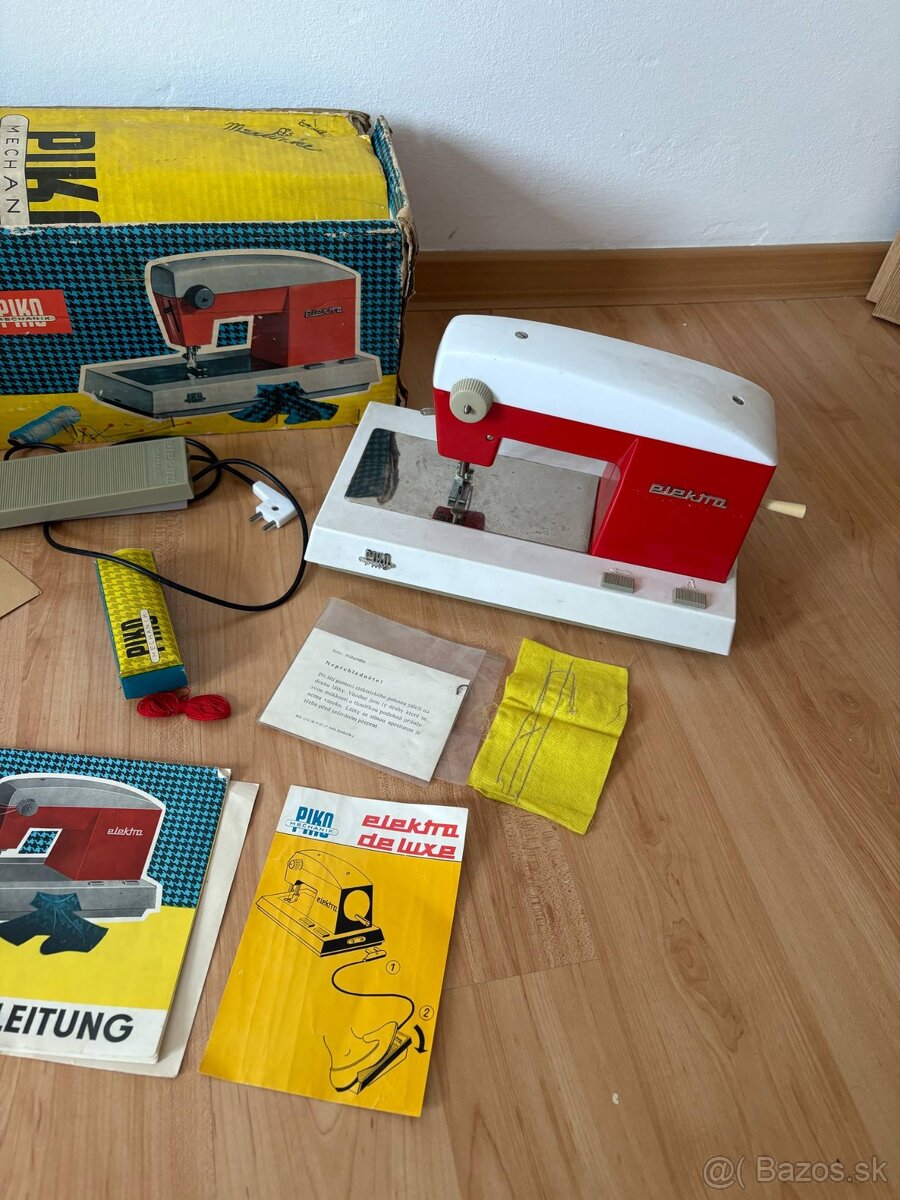 Starý, retro, detský šijací stroj - PIKO - 3