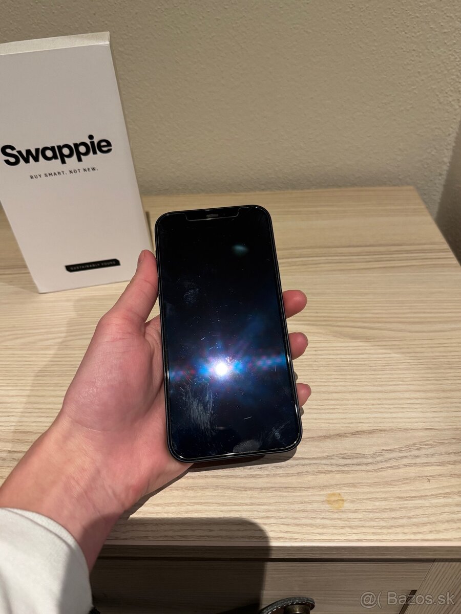 Predám IPhone 12 - 3