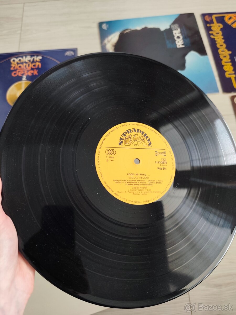 LP Václav Neckář: Podej mi ruku - 3