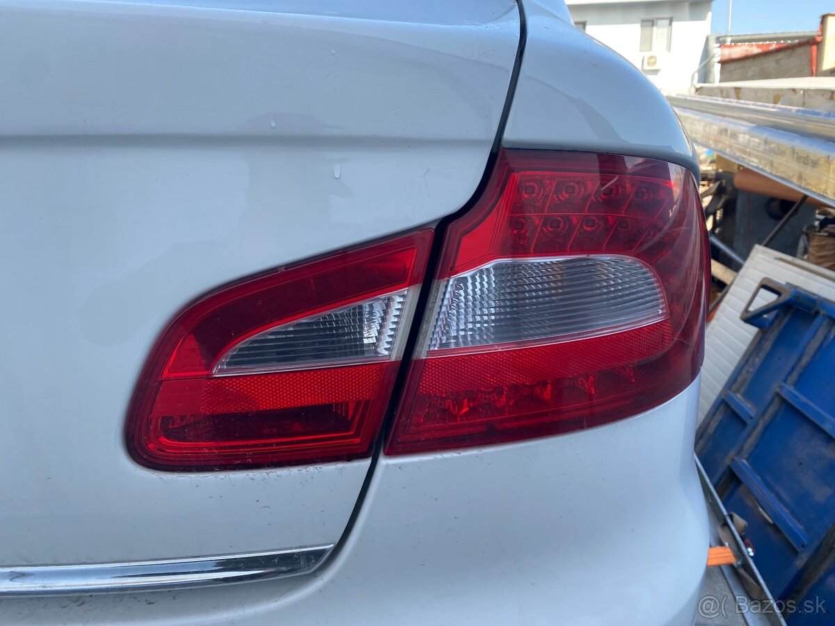 Superb 2 sedan diely - 3