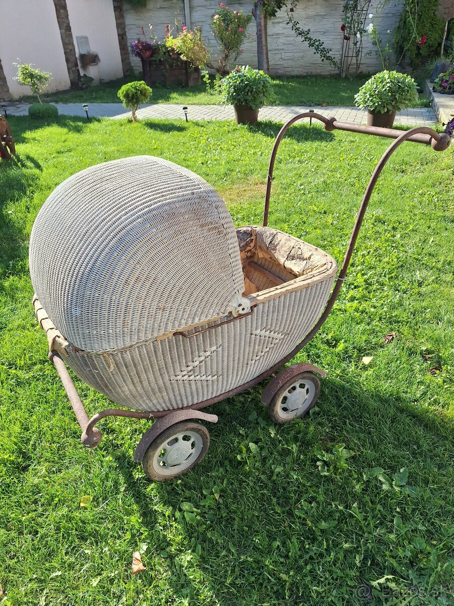 Starožitný kočík - 3