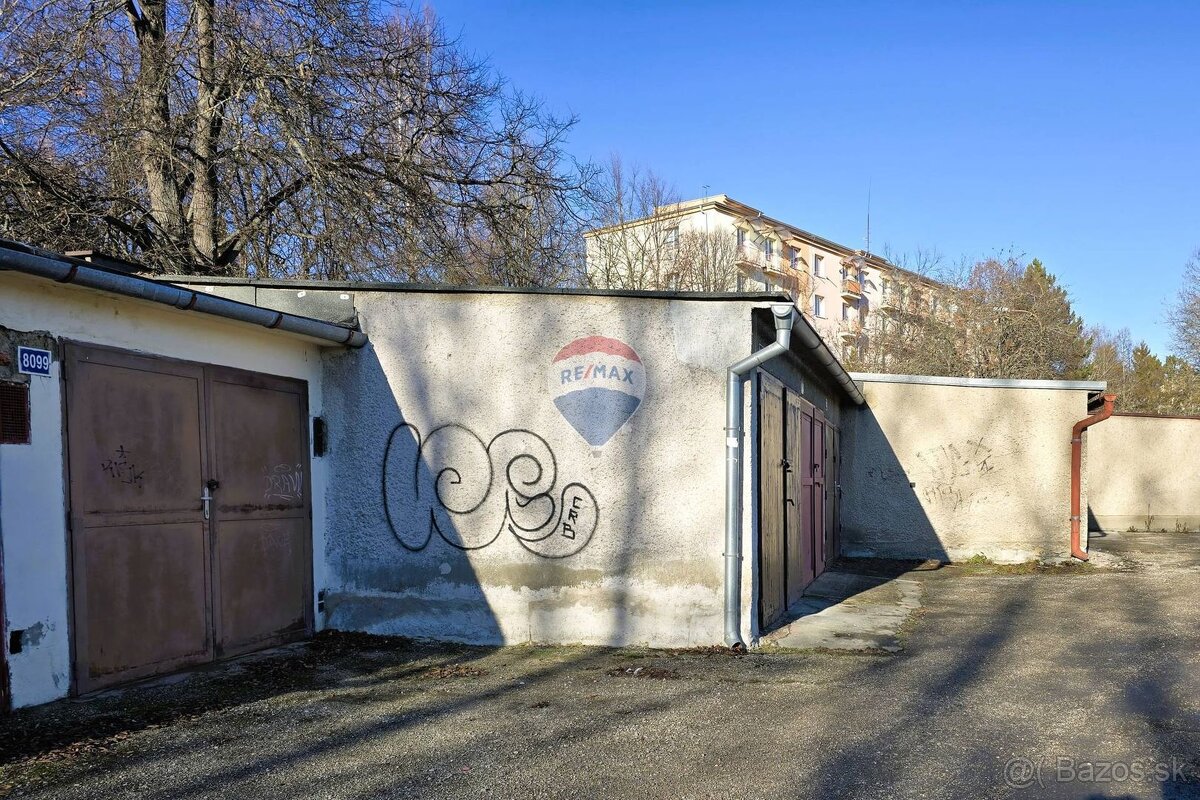 NA PREDAJ, garáž 18 m2, ul. Okružná, Poprad - 3