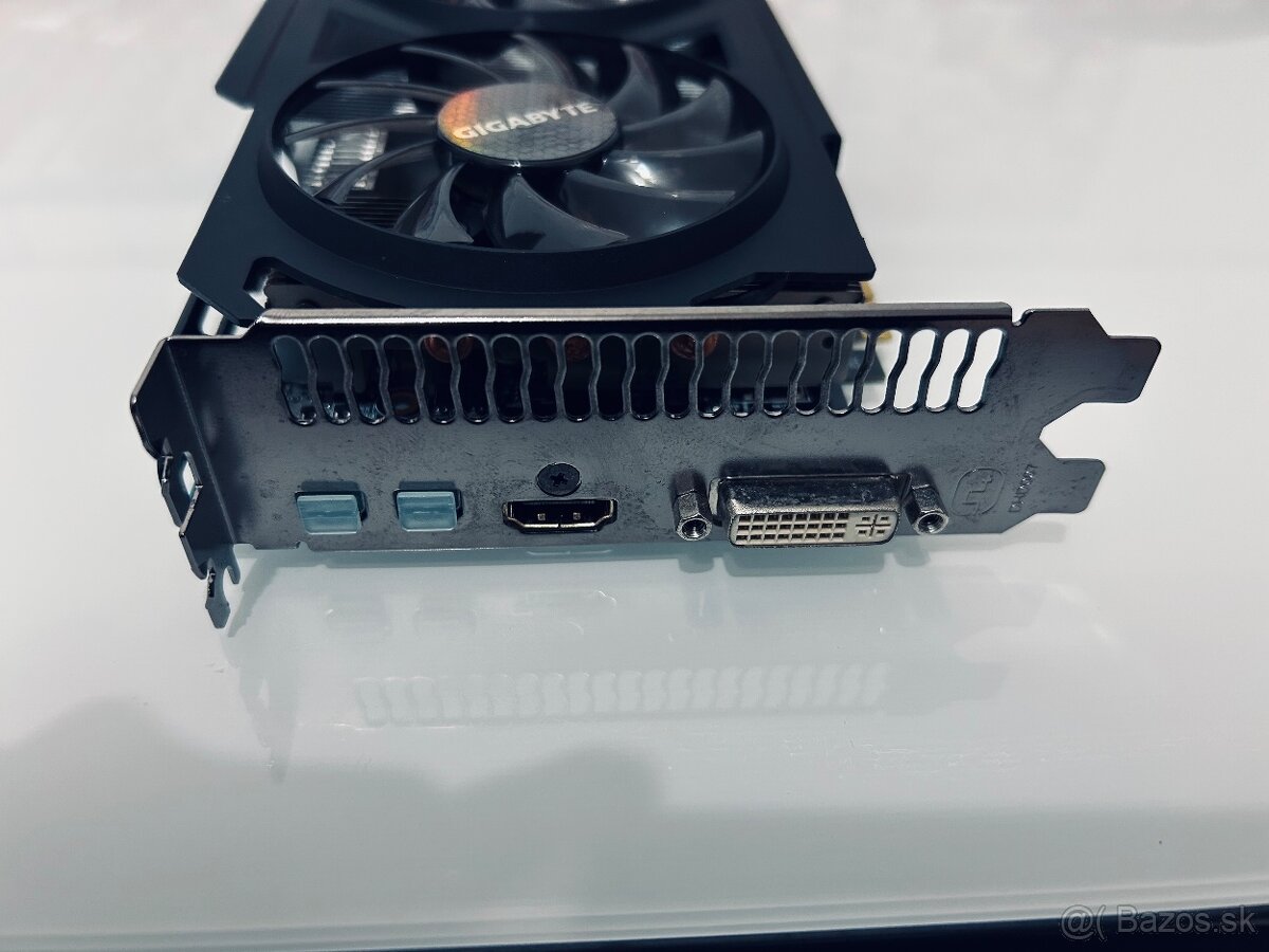 AMD Radeon R9 280X 3GB - 3
