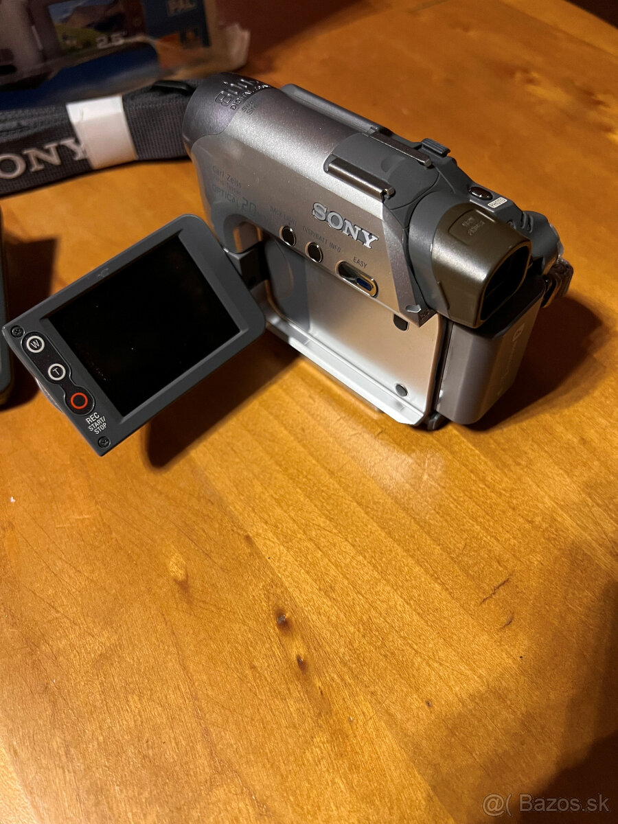 Videokamera - Sony DCR HC19E - 3