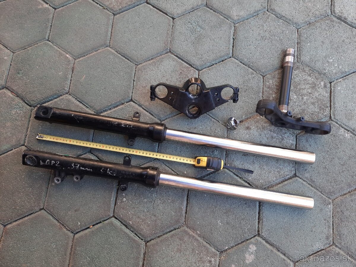 Kawasaki - predná vidlica - 3