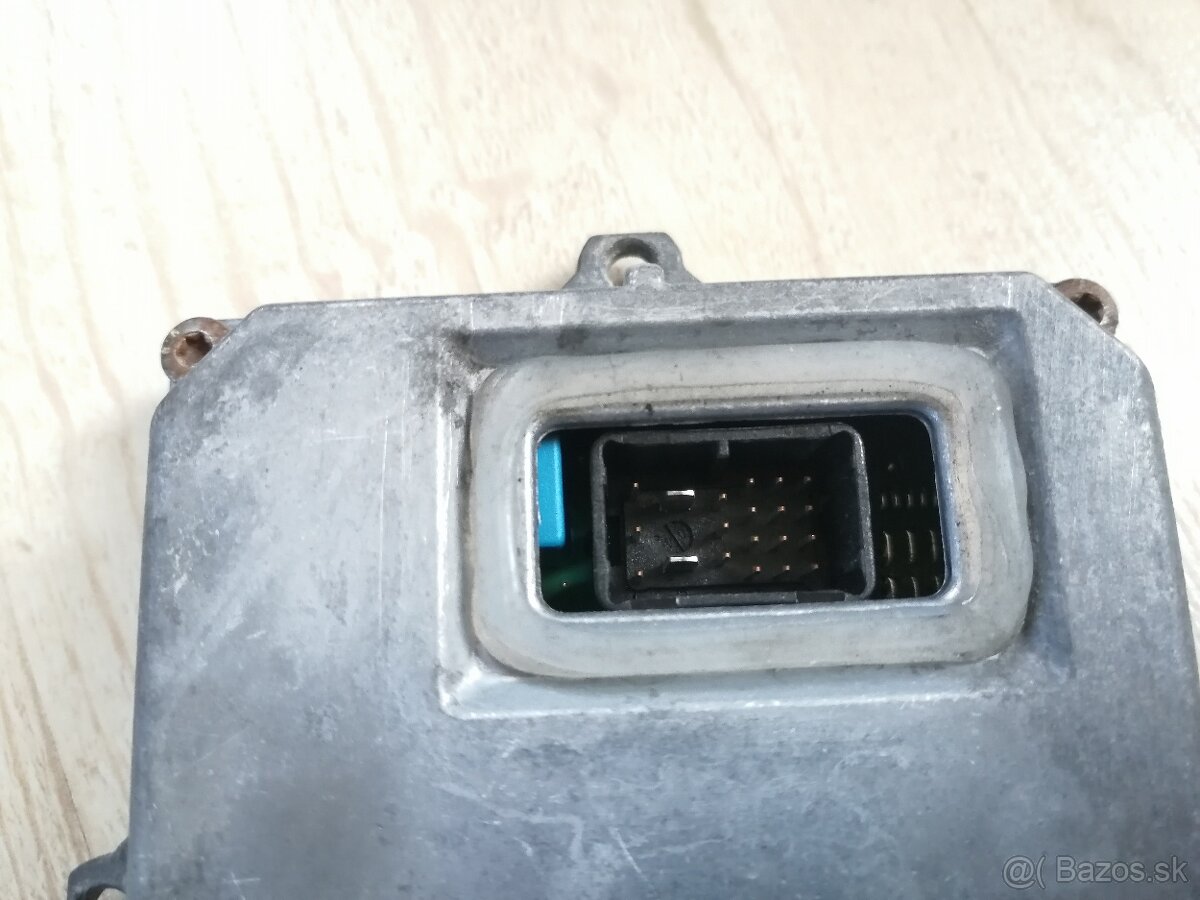 Jednotka xenonu 1307329068 7M3907391 YM2113L028AA - 3