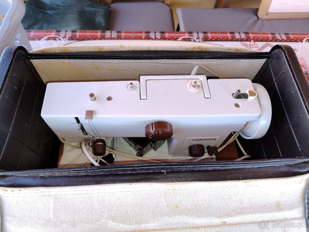 Darujem šijací stroj - 3