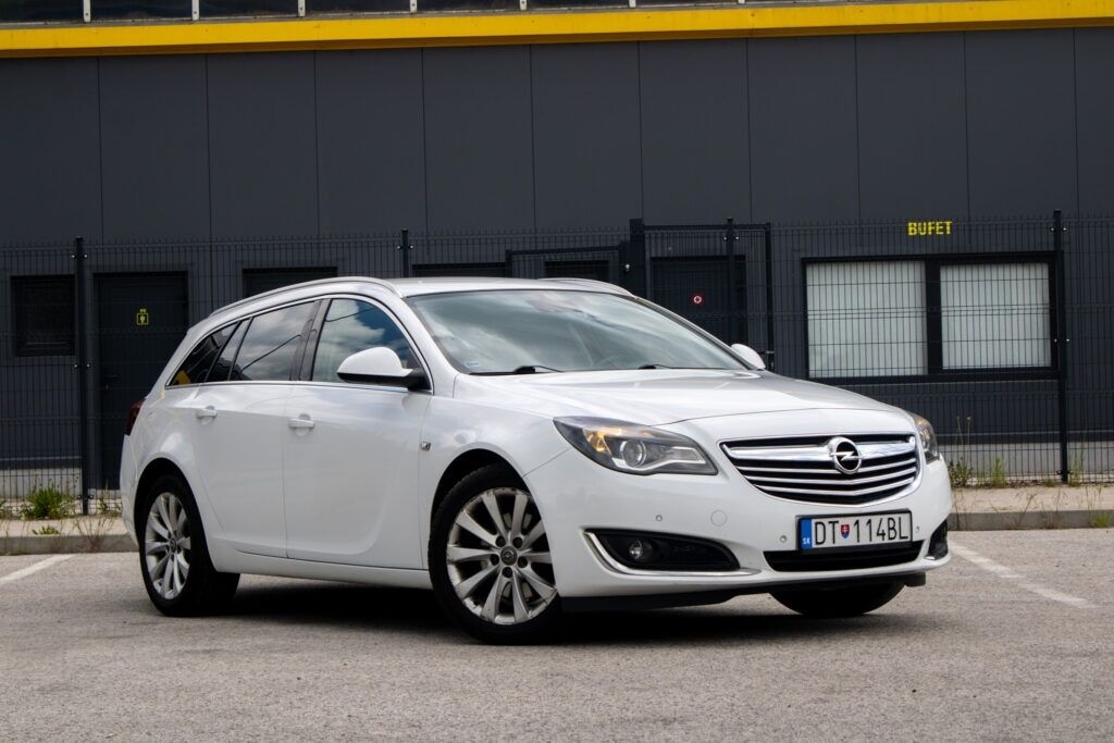 Opel Insignia ST 2013 - 3
