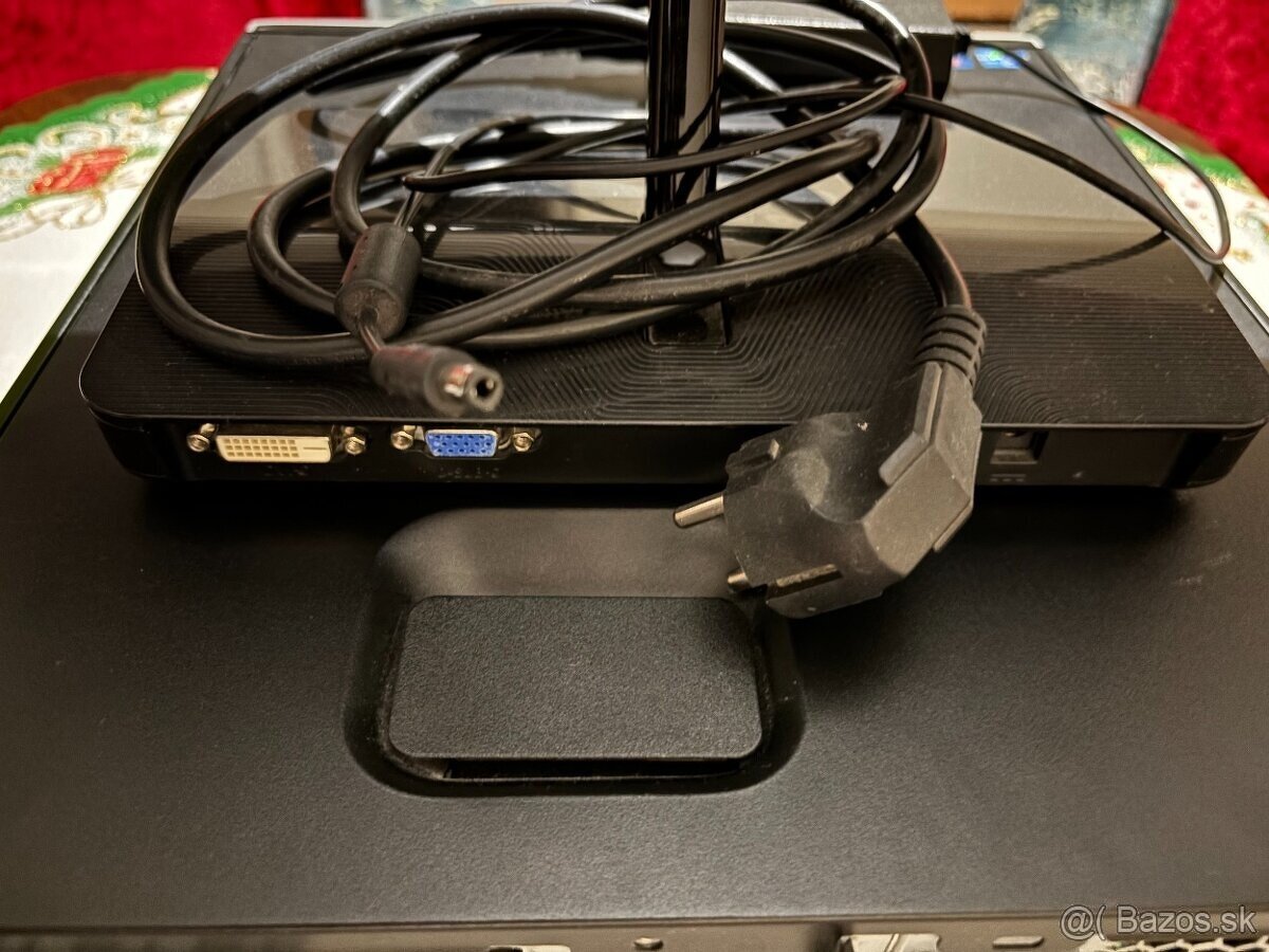 Pocitac s monitorom HP - 3