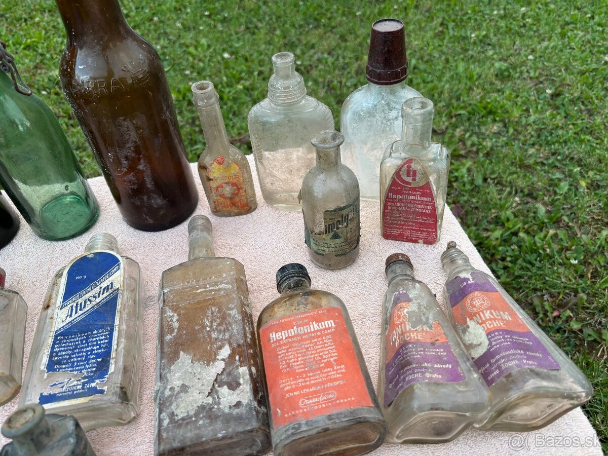 Stare sklenene flasky - 3