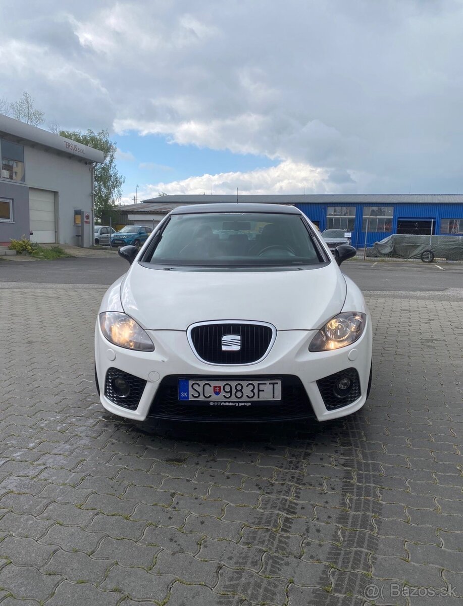 SEAT Leon 2.0 TSI Cupra 177 kW - 3