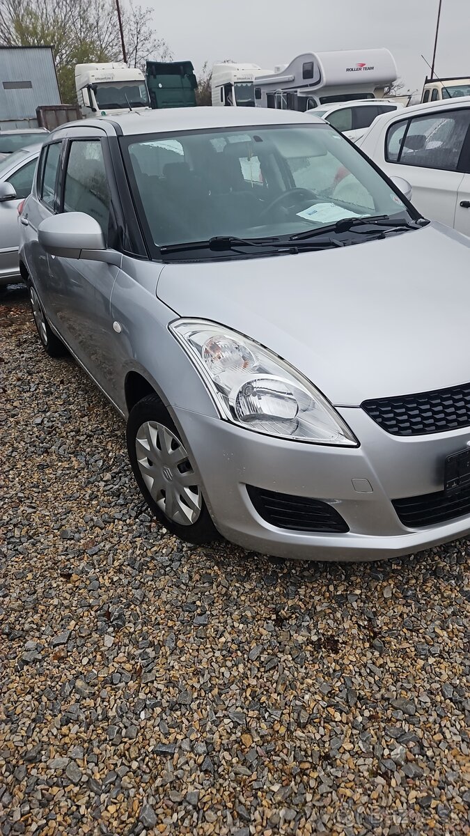 Predám SUZUKI swift 1.3 benzin - 3