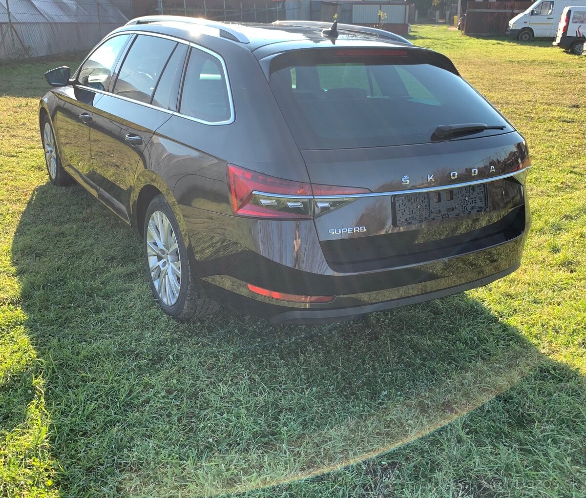 Škoda superb combi PREMIUM/Virtual/147kw/pano/webasto/ťažné - 3