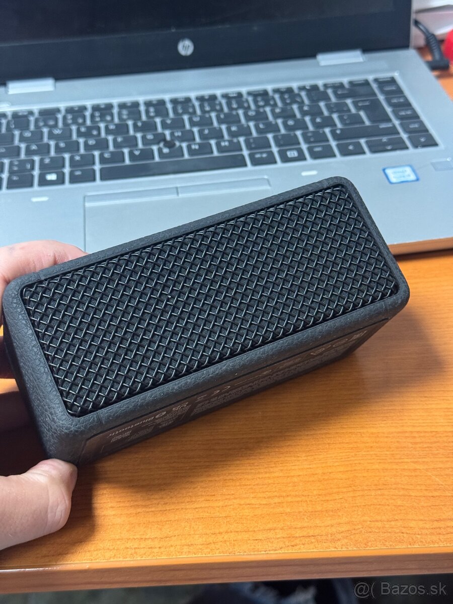 Marshall Emberton II 2 - len zapnutý - 3