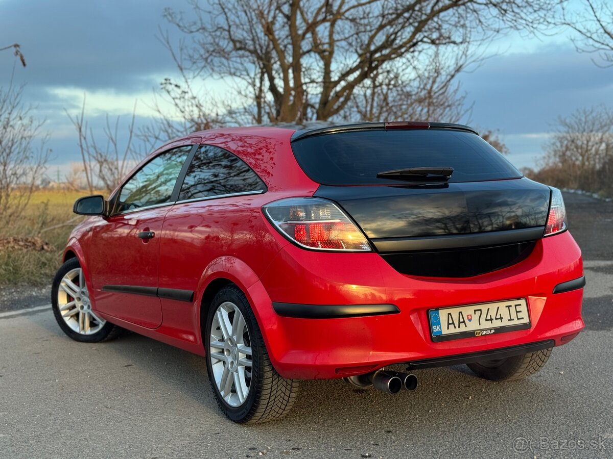 Opel Astra H GTC 2.0 TURBO - 3