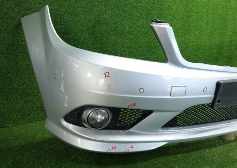 mercedes C nárazník amg w204 2007-10 - 3