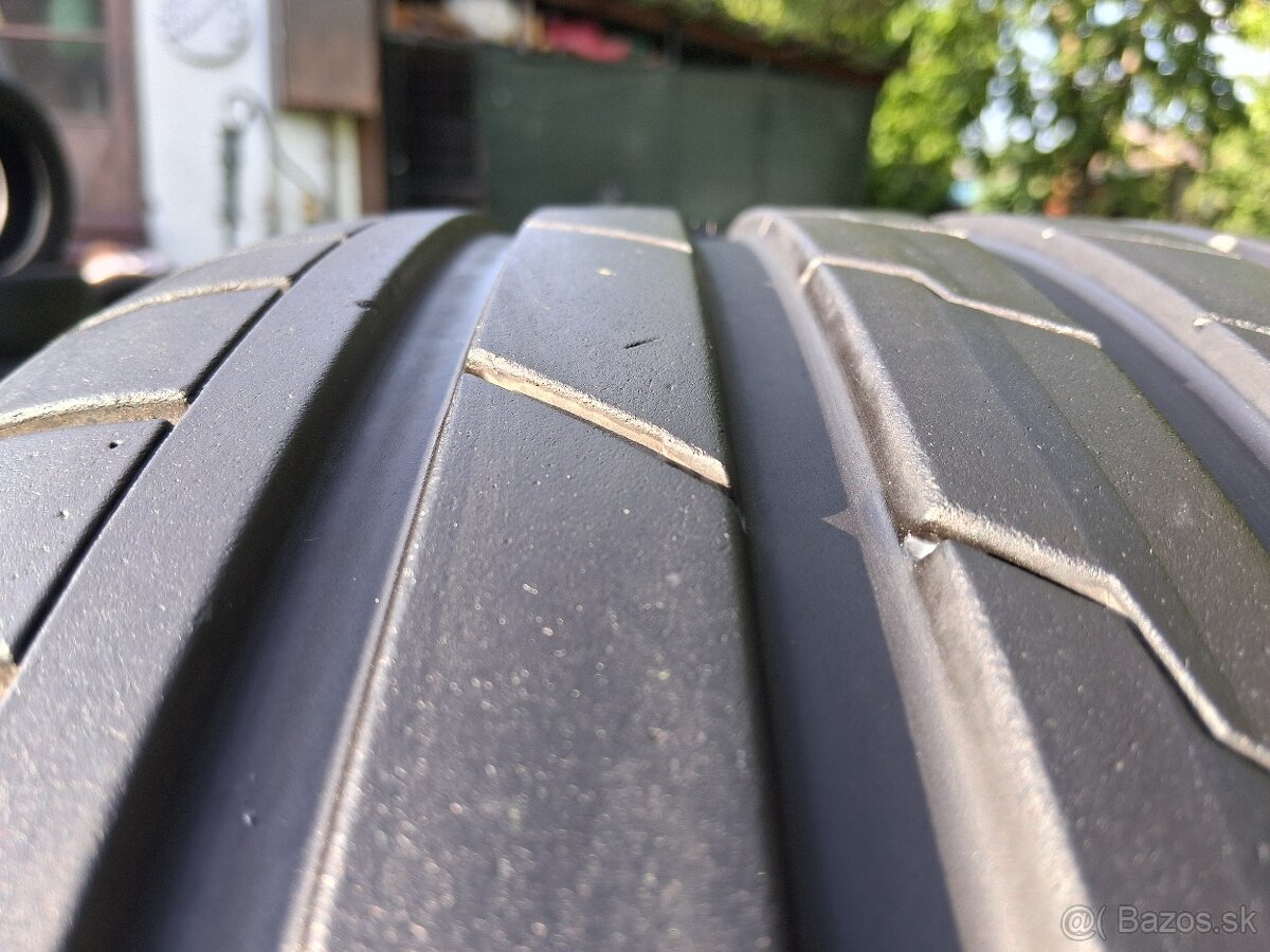 235/40 r19 letne pneumatiky - 3