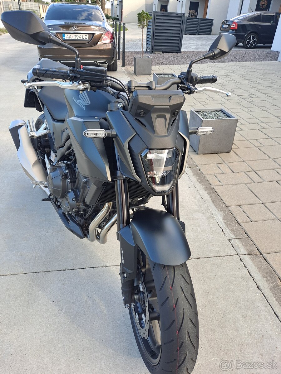 Honda CB500 Hornet - 3