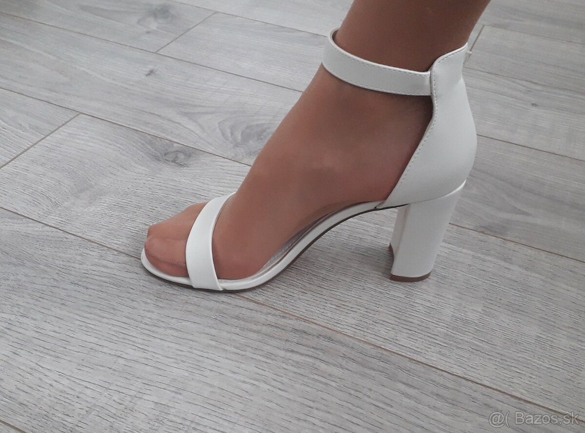 Biele sandálky - 3