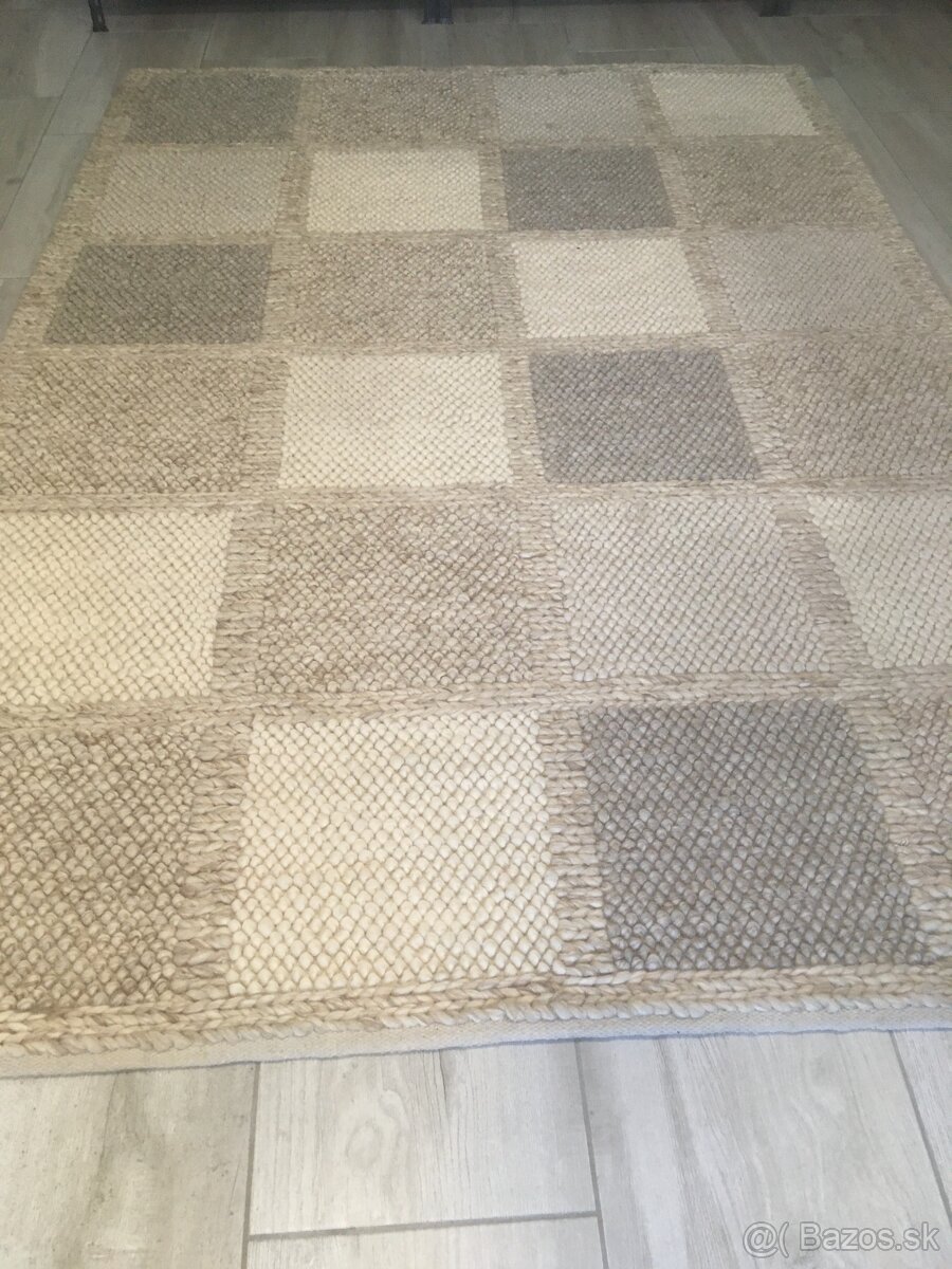 Predám úplne nový vlnený koberec - 3